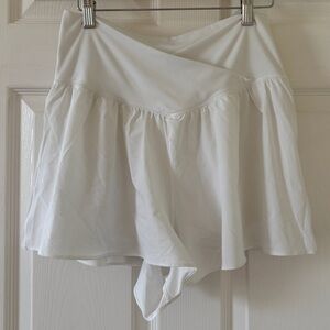 Offline by Aerie White Crossover Skirted Active Skort Size L EUC